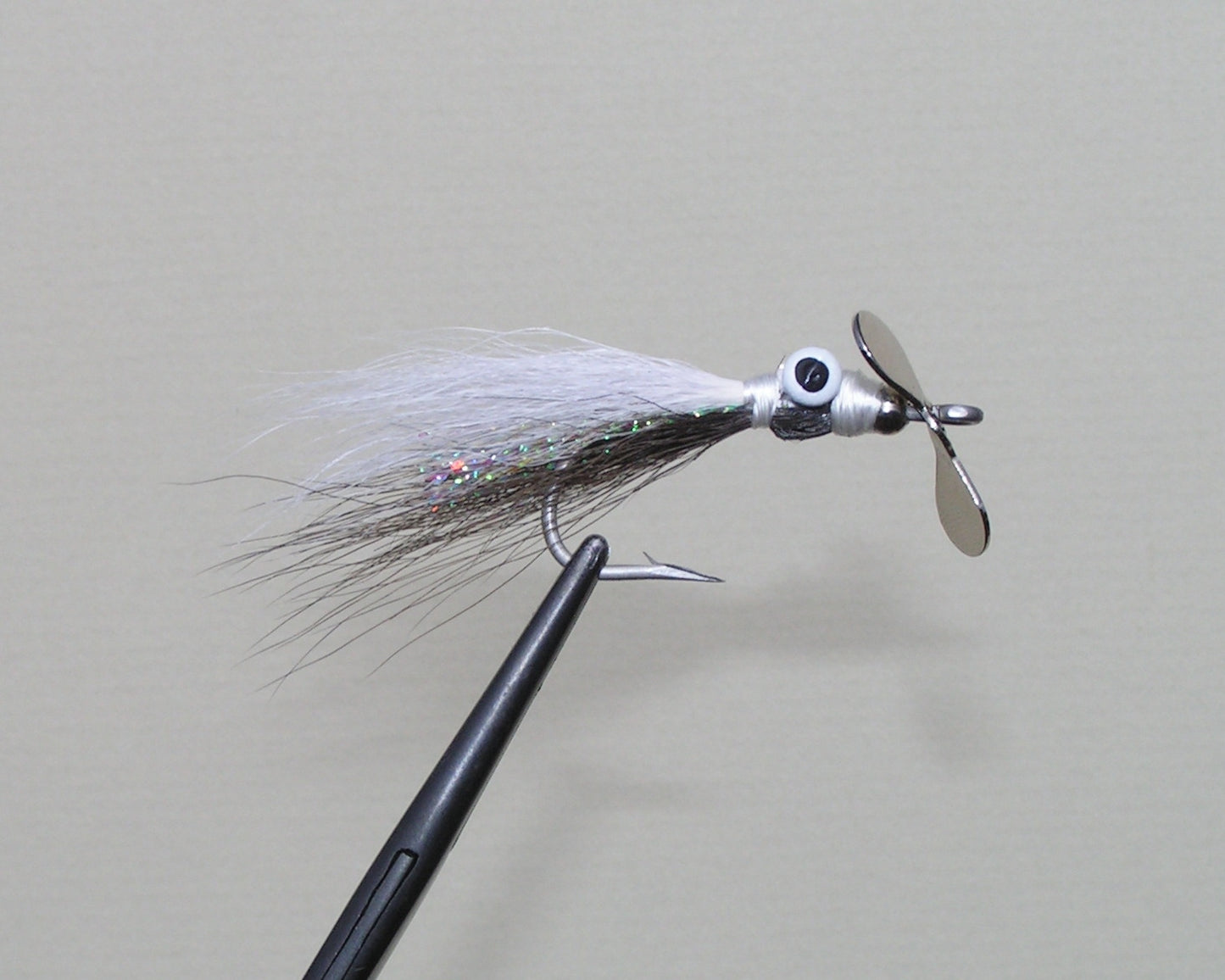 Deep Minnow Grey #1/0